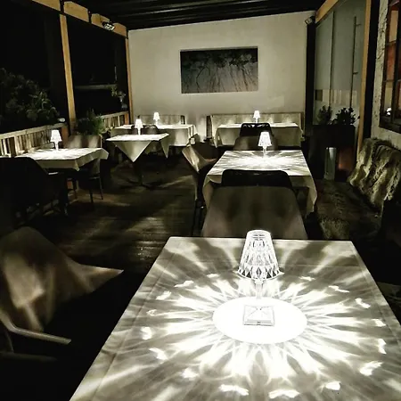 Bett In Der Wies´n, Restaurant Triad Lodge