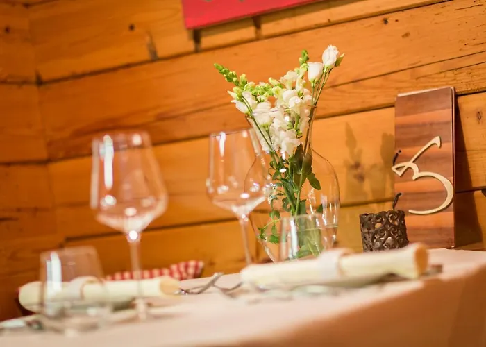 Triad Wiener Alpen Bett Dz Lodge Bad Schonau